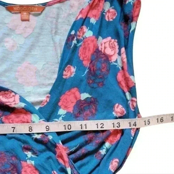 Modcloth floral sleeveless Tunic top size medium - Picture 2 of 10